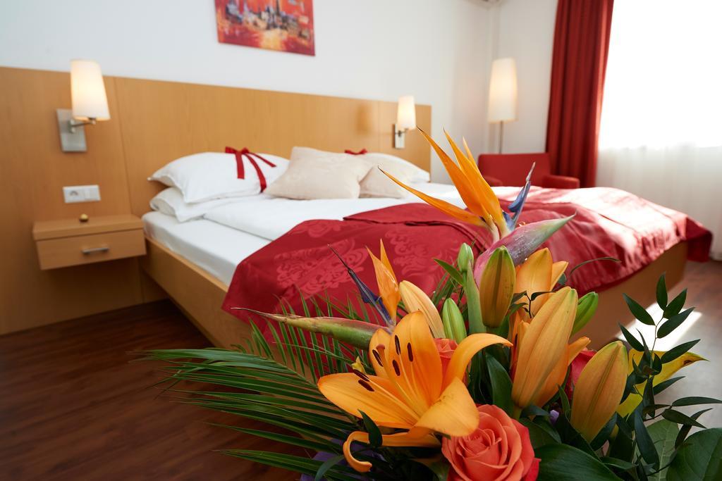 City-Hotel Moedling Modling Oda fotoğraf